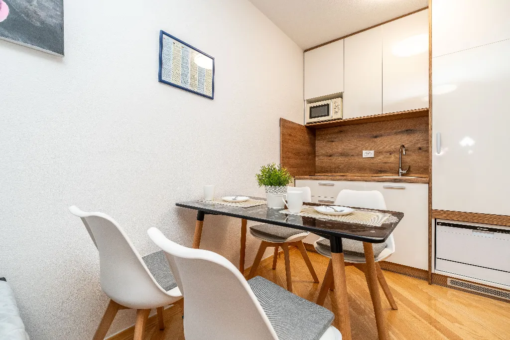 Apartment in Vir for 4 Guests with Terrace