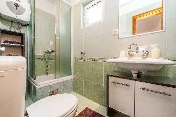 Apartment in Vir for 4 Guests with Terrace