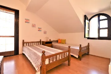 Apartment in Vir for 4 Guests with Air Conditioning
