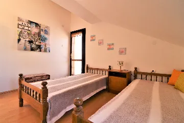Apartment in Vir for 4 Guests with Air Conditioning