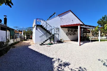 Apartment in Vir for 4 Guests with Air Conditioning