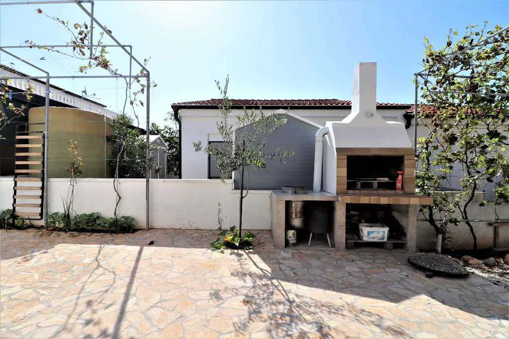 Apartment in Vir for 4 Guests with Air Conditioning