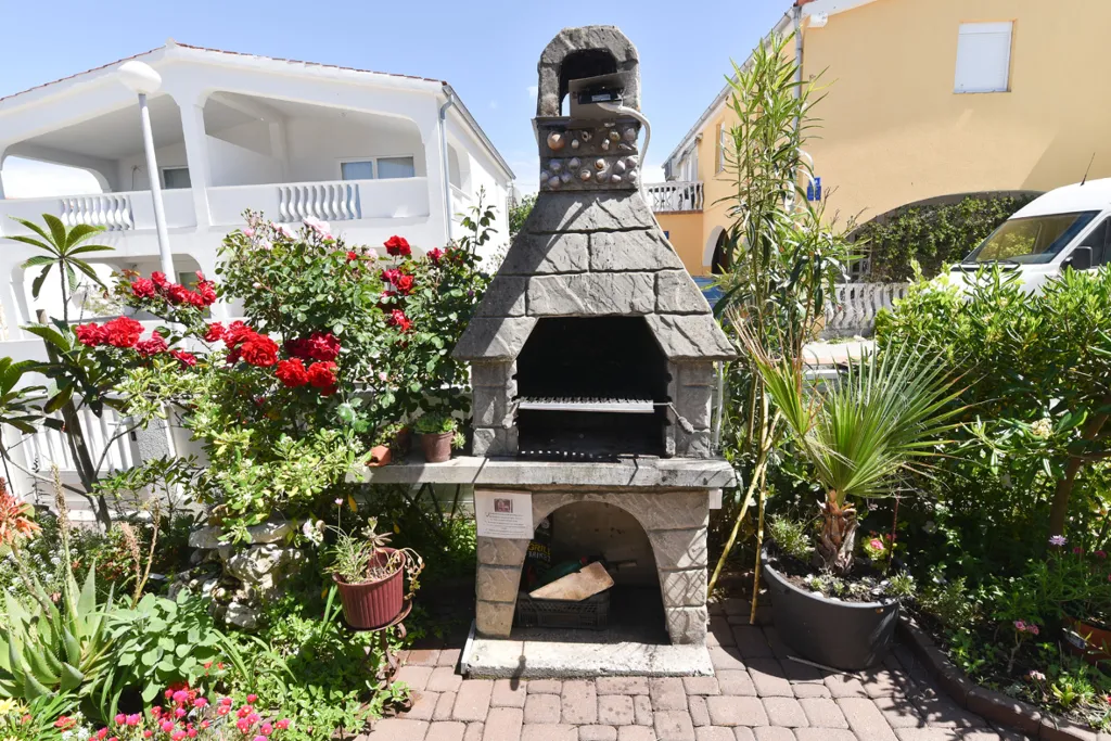 Vir Apartment for 4-5 Guests with Sea View & 100 m Beach