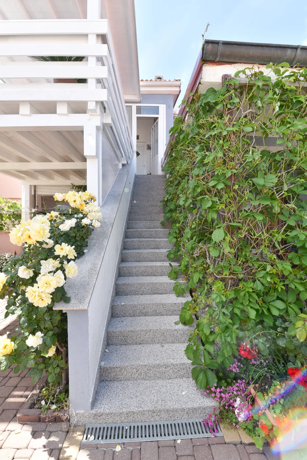 Apartment with Sea-View Balcony in Vir