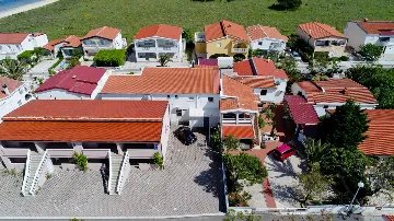 Apartment with Sea-View Balcony in Vir