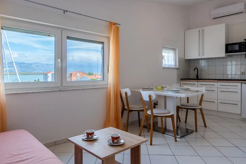 Vir 1-Bedroom Apartment with Partial Sea View