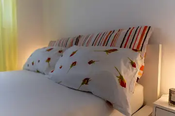 Vir 1-Bedroom Apartment with Partial Sea View