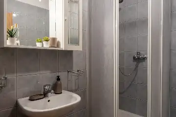 Vir 1-Bedroom Apartment with Partial Sea View