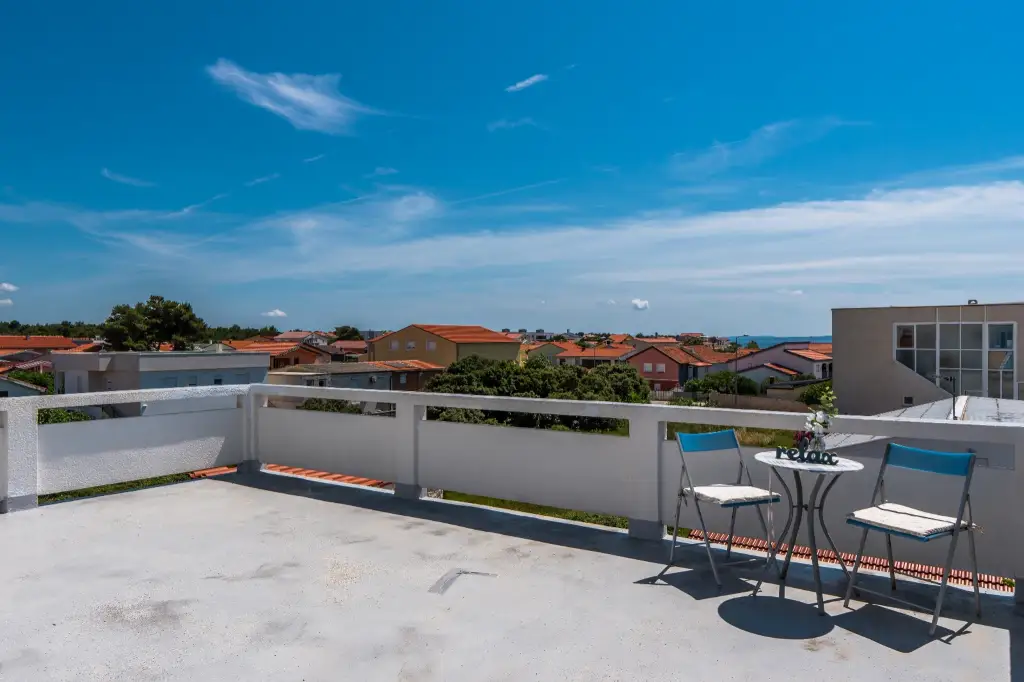 Vir 1-Bedroom Apartment with Partial Sea View