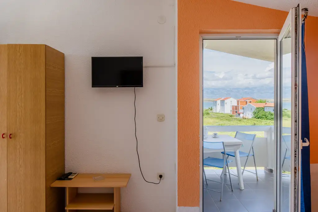 Studio Apartment for 2 in Vir with Partial Sea View