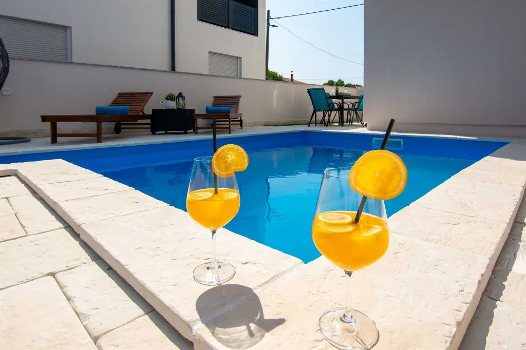 Apartment in Vir for 4 Guests with Private Pool