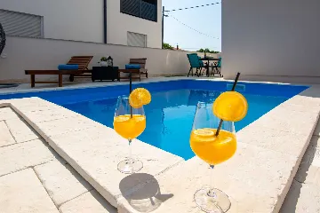 Apartment in Vir for 4 Guests with Private Pool