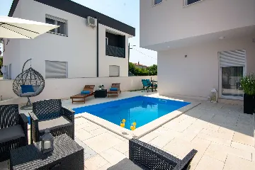 Apartment in Vir for 4 Guests with Private Pool