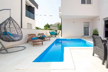 Apartment in Vir for 4 Guests with Private Pool