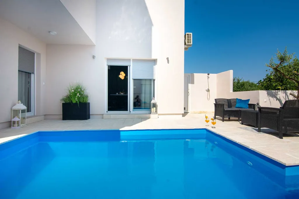Apartment in Vir for 4 Guests with Private Pool