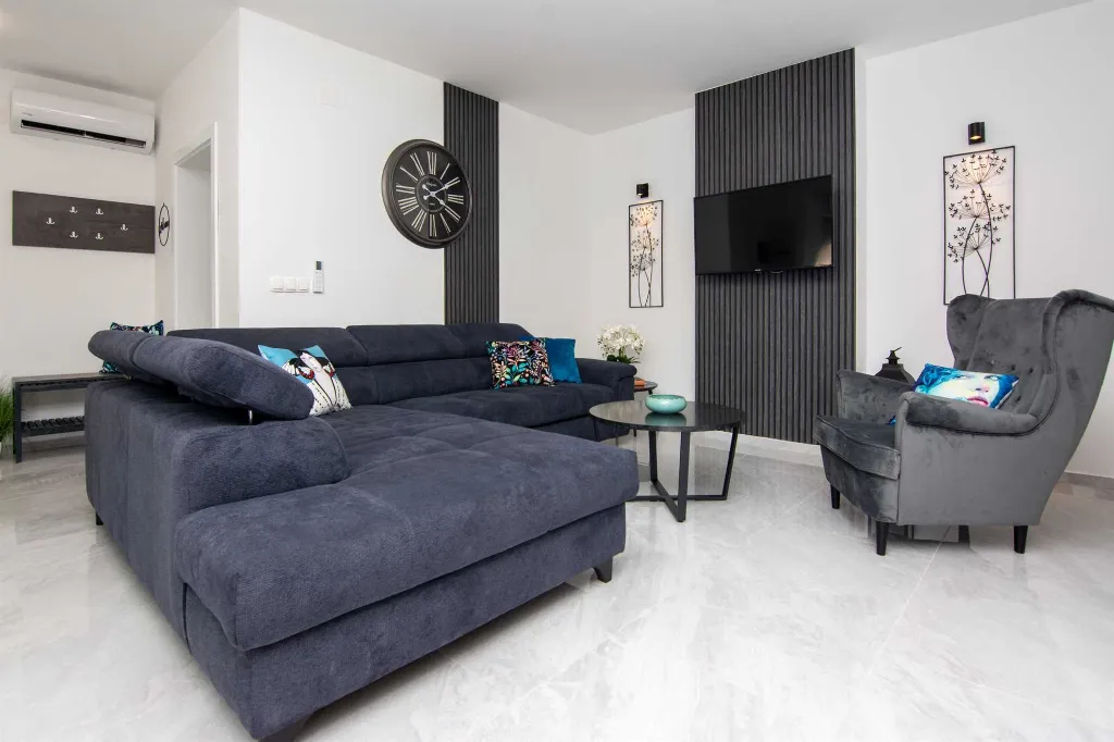 Apartment in Vir for 4 Guests with Private Pool
