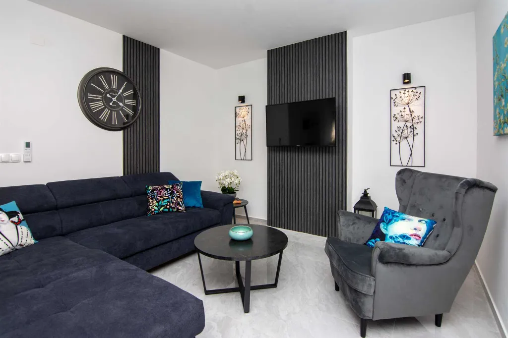 Apartment in Vir for 4 Guests with Private Pool