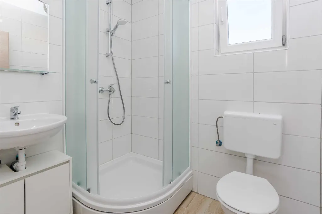 Quiet Apartment in Vir for 4 Guests with Balcony