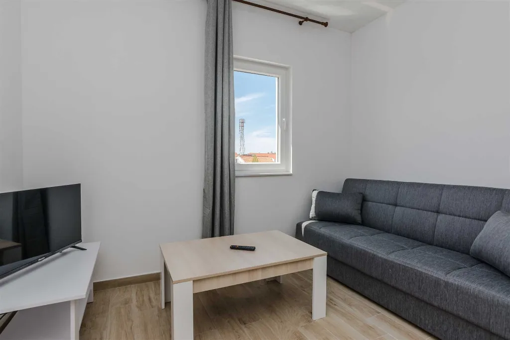 Apartment in Vir for 4 with Partial Sea View