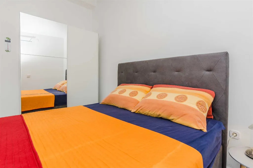 Two-Bedroom Beachfront Apartment in Vir (Up to 5)