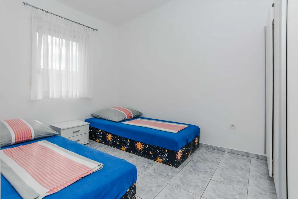Two-Bedroom Beachfront Apartment in Vir (Up to 5)