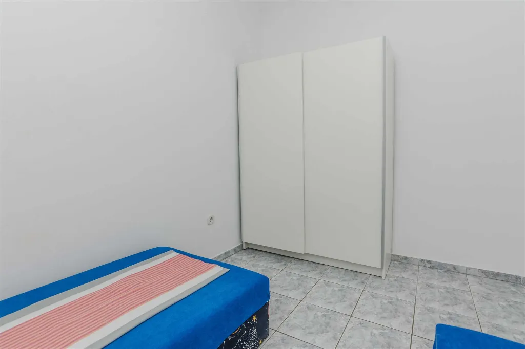 Two-Bedroom Beachfront Apartment in Vir (Up to 5)