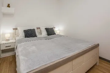 Ground-Floor Apartment in Vir for 5 Guests