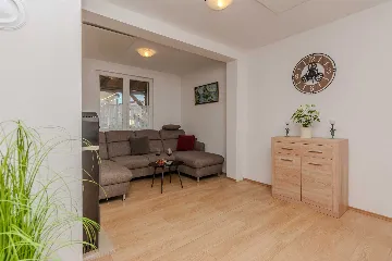 Holiday House on Vir for 4–6 Guests