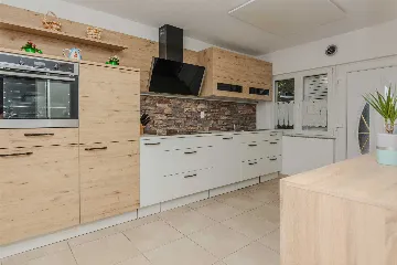 Holiday House on Vir for 4–6 Guests