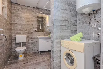 Holiday House on Vir for 4–6 Guests