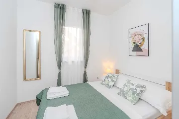 2-Bedroom Apartment in Vir (Prezida) for Up to 5