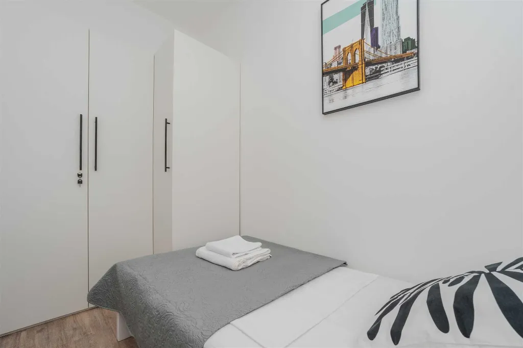 2-Bedroom Apartment in Vir (Prezida) for Up to 5