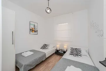 2-Bedroom Apartment in Vir (Prezida) for Up to 5