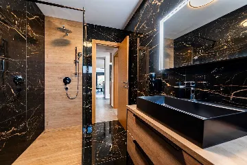 Apartment in Vir for 6–8 Guests with Heated Pool