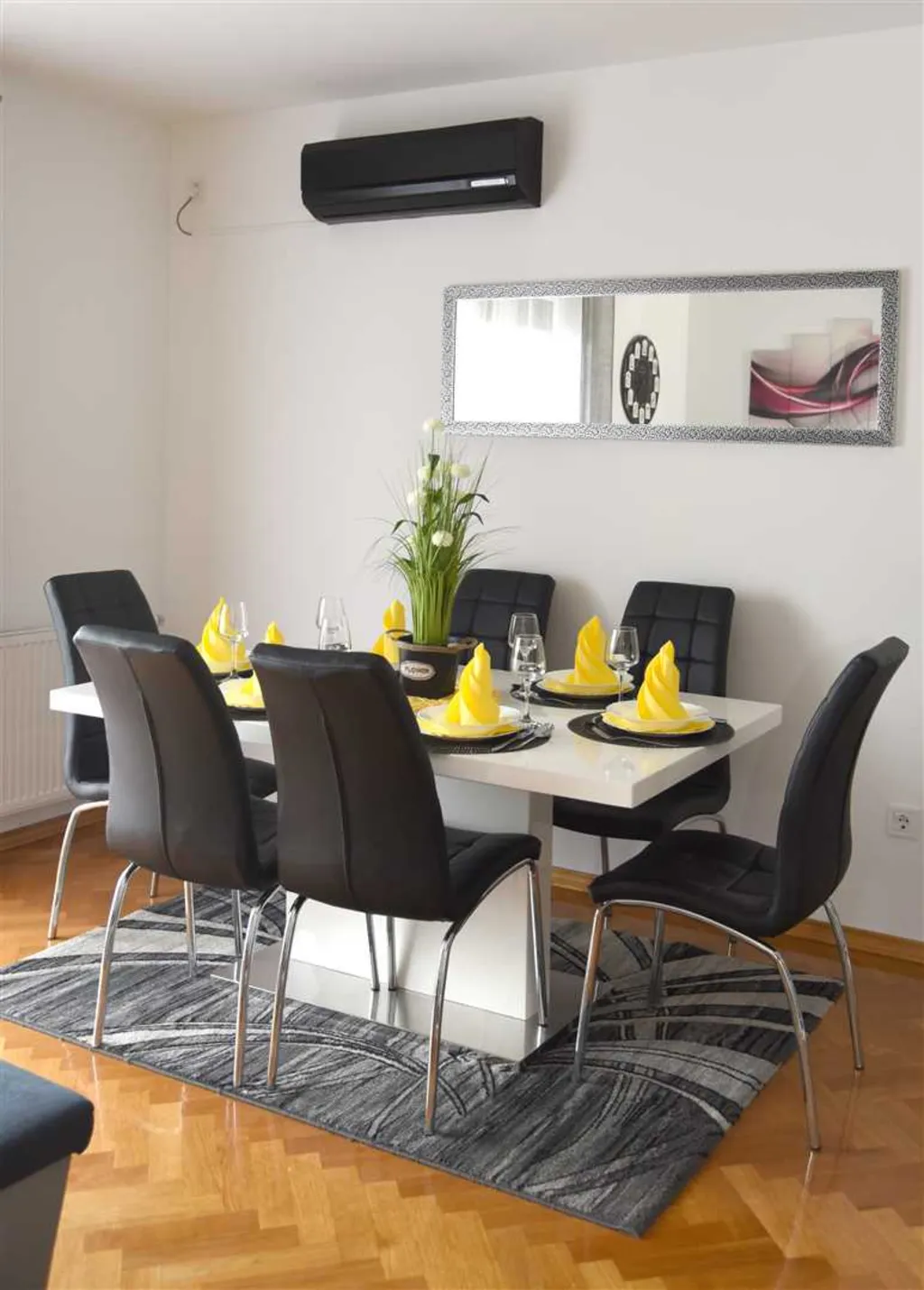 Apartman Elly****