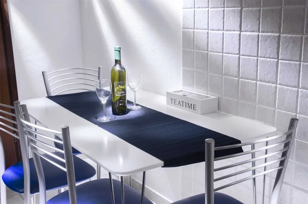 Apartman s balkonom na 1. katu