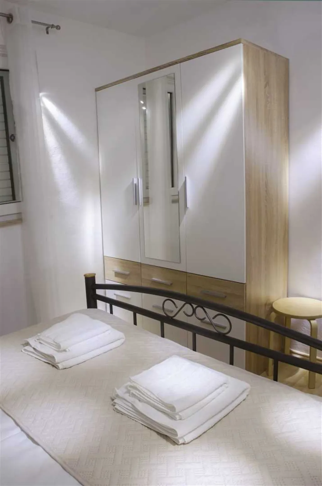 Apartman s balkonom na 1. katu