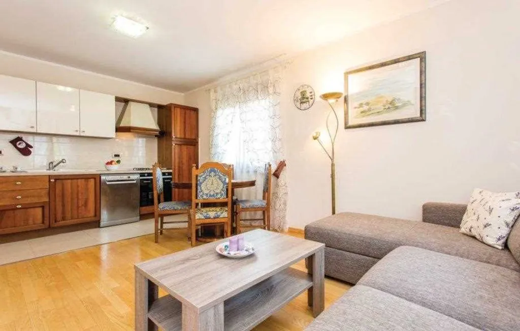 Apartmani Stefano app3 56m2,  Vantačići