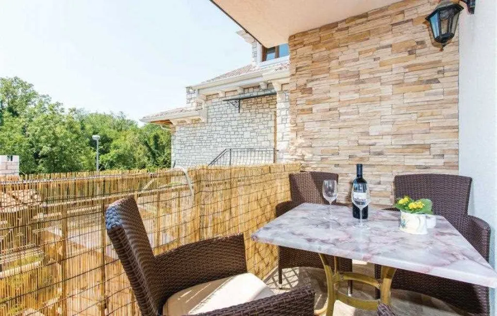 Apartmani Stefano app3 56m2,  Vantačići