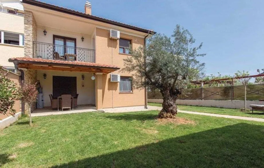 Apartmani Stefano app3 56m2,  Vantačići