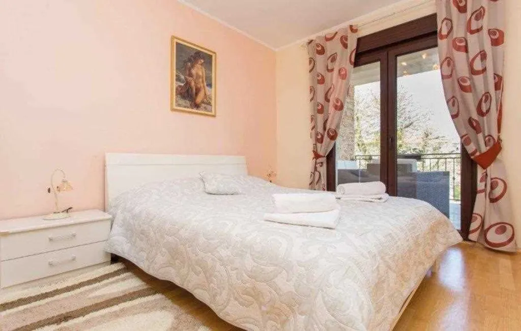 Apartmani Stefano  app4 56m2, Vantačići