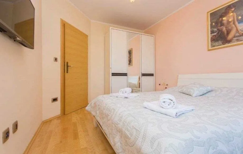 Apartmani Stefano  app4 56m2, Vantačići