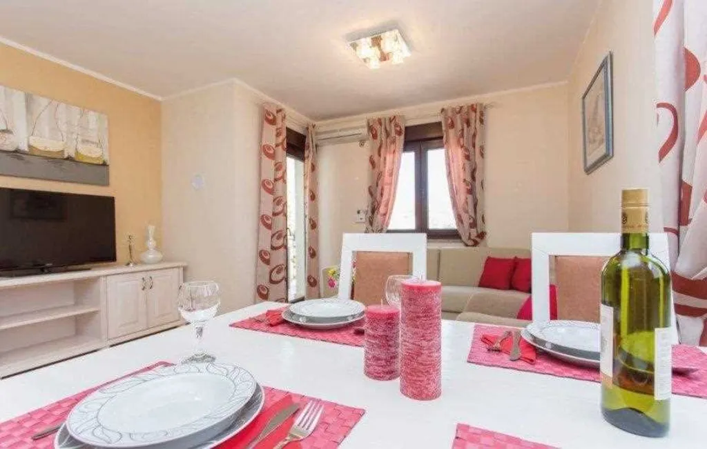 Apartmani Stefano  app4 56m2, Vantačići