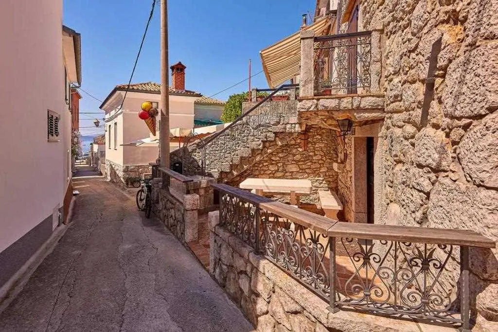 Njivice - Krk - Iznajmljivanje Apartmana