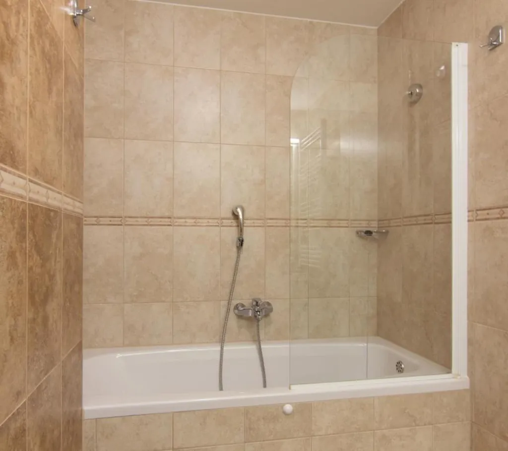 Two-Bedroom Apartment in Portorož with Parking