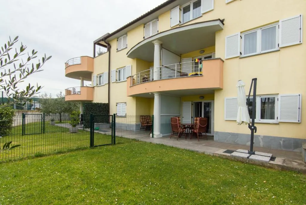 Two-Bedroom Apartment in Portorož with Parking