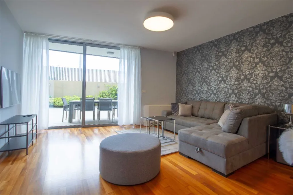 Two-Bedroom Apartment with Garage in Portorož