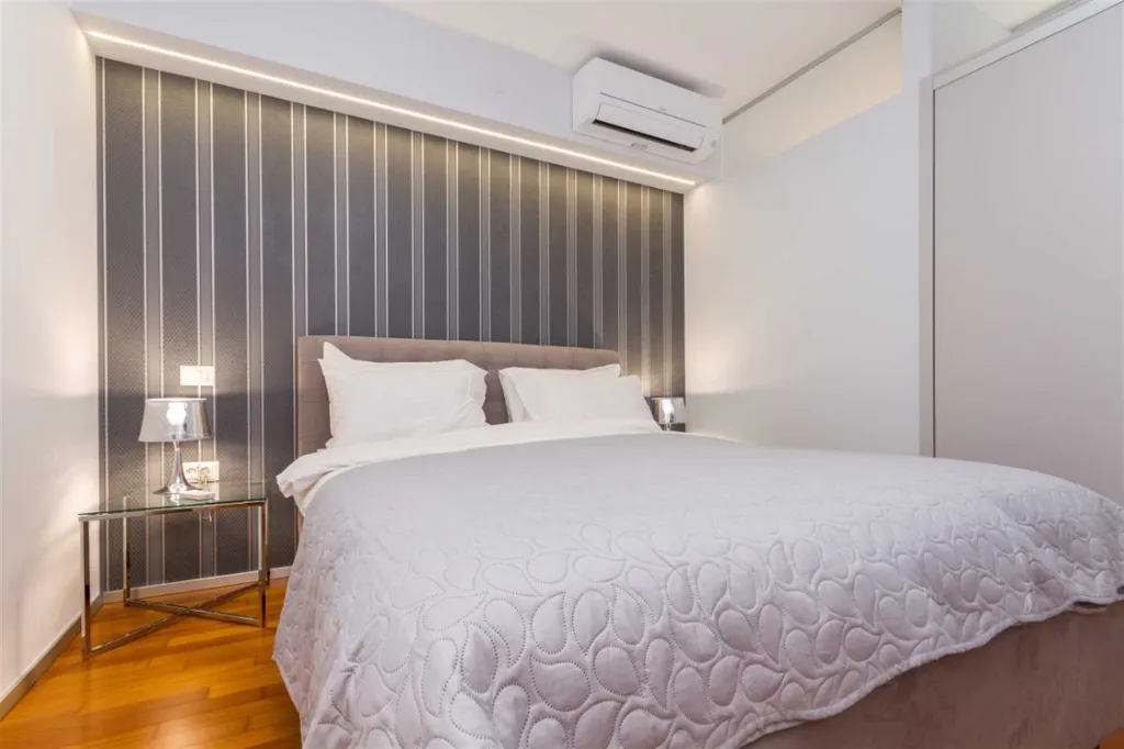 Two-Bedroom Apartment with Garage in Portorož