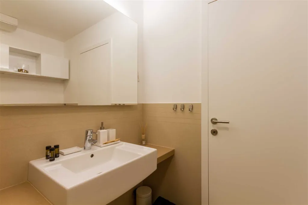 Two-Bedroom Apartment with Garage in Portorož