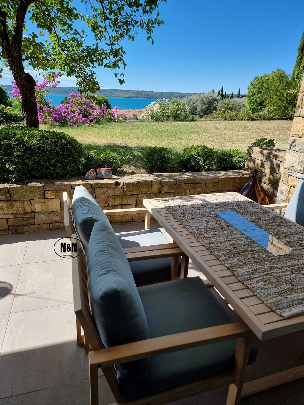 Deluxe 1-Bedroom Apartment with Terrace in Portorož